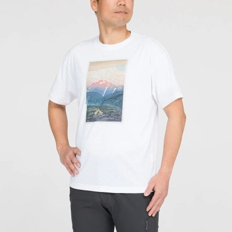 Montbell Wickron T-Shirt Tsurugisan No Asa von Model getragen