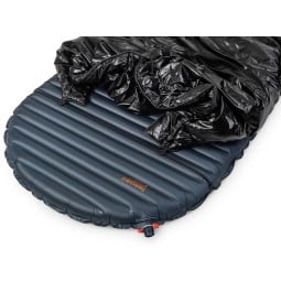 Liteway Simple Quilt 10D Apex 136 mi Befestigungsband um Isomatte herum gelegt