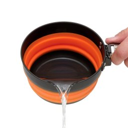 Sea to Summit Frontier UL Collapsible Pot 1L mit sicherer Handhabung beim Ausgießen