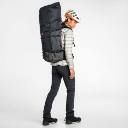 Pajak HD3 Recco Rucksack Größenvergleich mit ausgerolltem Rolltop