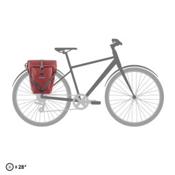 ORTLIEB Back-Roller Plus Dark Chili beispielhafte Darstellung an einem Fahrrad