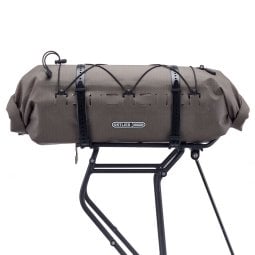 ORTLIEB Dry-Pack 16L Dark Sand auf Gepäckträger