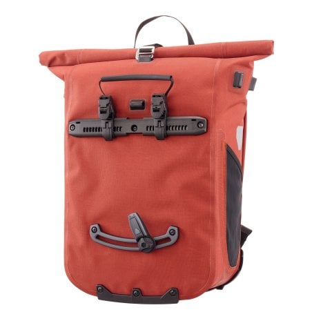 ORTLIEB Vario Plus 26L Tagesrucksack Dark Chili Befestigung Fahrradtasche