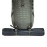 Tatonka Hike Pack 30 BC Tagesrucksack mit Befestigung für Isomatten an der Unterseite hier beispielhaft mit Matte