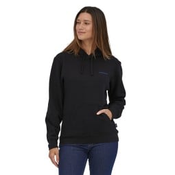 Patagonia Boardshort Logo Uprisal Hoody Black weibclihes Model Vorderseite