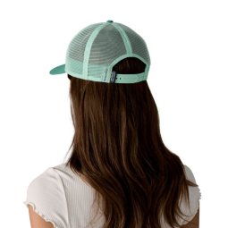 Patagonia P-6 Logo LoPro Trucker Hat Heartleaf Green Rückseite getragen