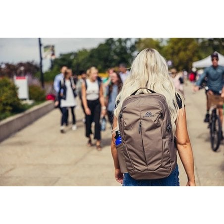 Gregory Retna 28 Tagesrucksack Mirage Tan ideal für den Stadtbummel