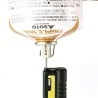 Soto Pocket Torch XT Sturmfeuerzeug wir dbeispielhaft mithilfe des FIll Adapters mit einer Gaskartusche befüllt
