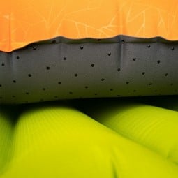 Enlightened Equipment Cloud 9 UL Pillow Reisekissen mit rutschfester Unterseite