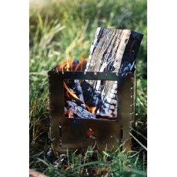 Bushcraft Essentials Bushbox XXL+ als Feuerschale im Einsatz