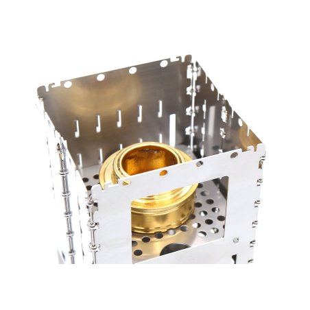 Bushcraft Essentials Universalrost Bushbox XL Titanium als Halterung für Spiritusbrenner genutzt