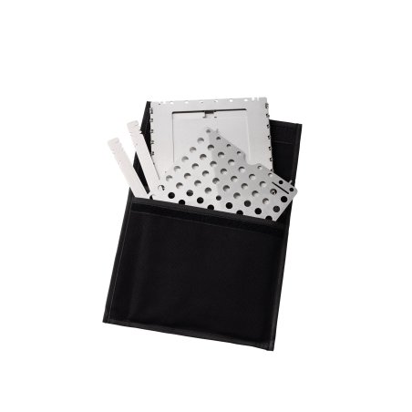 Bushcraft Essentials Universalrost Bushbox XXL+ verschwindet mit in der Packtasche