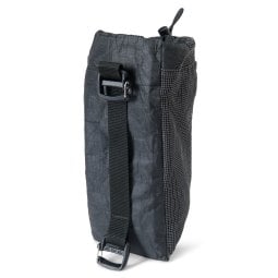 Rückseite Hyperlite Mountain Gear Bottle Pocket mit Befestigung