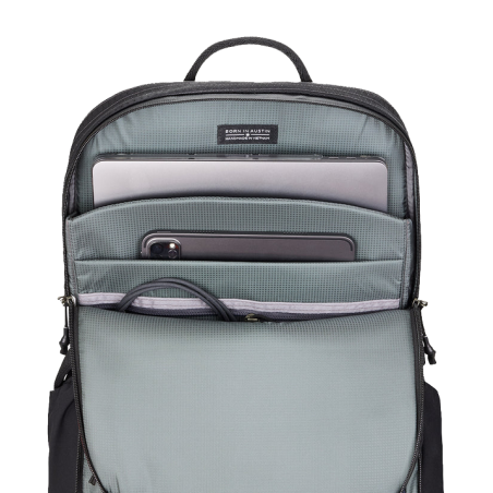 Gossamer Gear Aero Jet Reiserucksack mit gepolsterten Fächern für Smartphone und Notebook