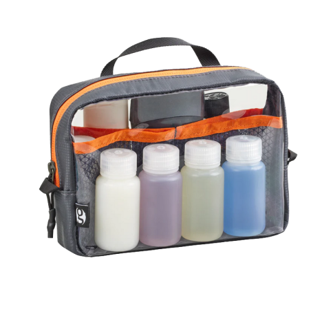 Gossamer Gear Clear Cube als Kulturbeutel mit Pflegeprodukten genutzt