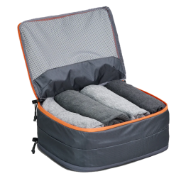 Gossamer Gear Dirty Clean Cube mit farblich markierten Reißverschlüssen, eine Seite mit Meshabdeckung, eine geschlossen