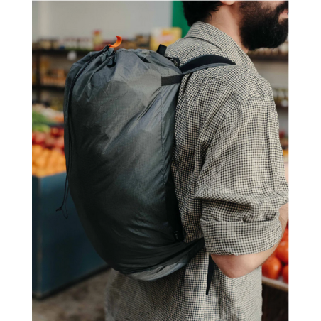 Gossamer Gear RikSak UL Daypack getragen