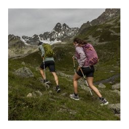 Osprey Tempest Velocity 30 Damen Daypack Pashmina Melon im Einsatz