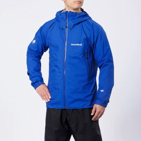 Frontansicht Montbell Storm Cruiser Jacket in Größe M von einem 178 cm großen Model getragen