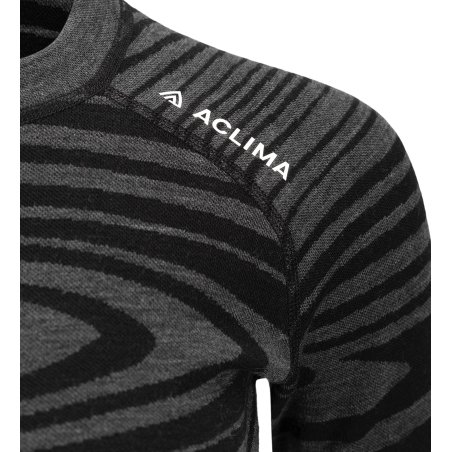 Aclima Warmwool Crew Neck Damen Black Motion Detailansicht Logo