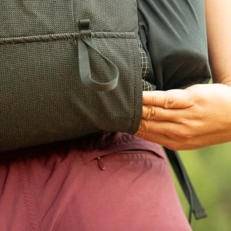 Symbiosis Gear The Aspen Frauenrucksack ultraleicht mit Bodentasche zum Verstauen von Müll, etc