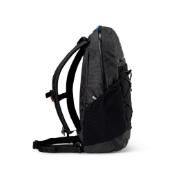 Hyperlite Mountain Gear Daybreak 22 Daypack in Schwarz von der Seite