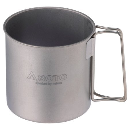 Blick in den minimalistischen Soto Titanium Mug 600 hinein