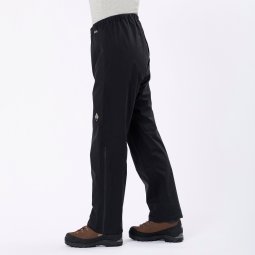 Montbell DRYTEC Rain Pants Herren Regenhose seitliche Ansicht mit Wanderstiefeln