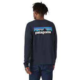 Patagonia Long-Sleeved P-6 Logo Responsibili-Tee Langarmshirt New Navy in der Rückansicht