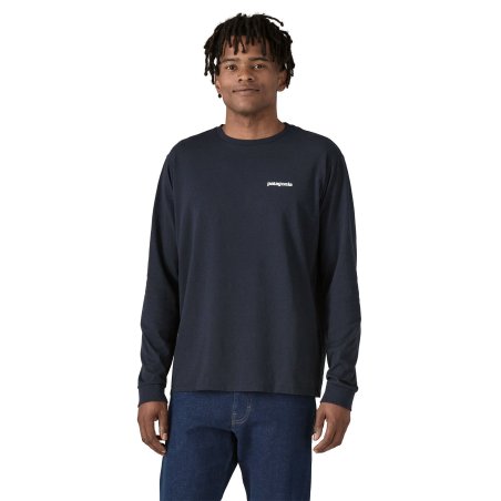 Langärmeliges Patagonia Long-Sleeved P-6 Logo Responsibili-Tee Shirt in New Navy Frontansicht