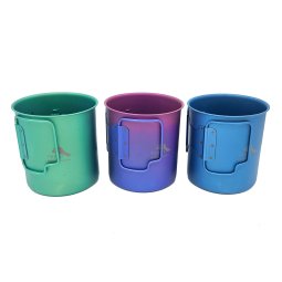 Toaks Light Titanium 450ml Cup Anodisiert alle drei Farben nebeneinander