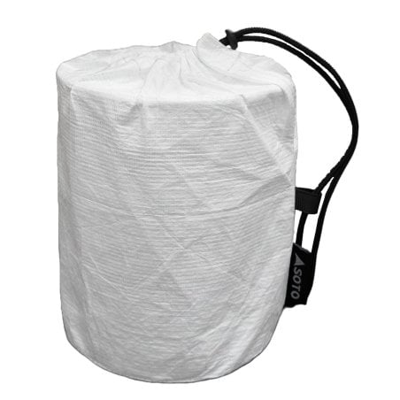 Soto Titanium Pot 750 im mitgelieferten Packsack aus Tyvek verpackt