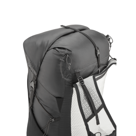 Rab Veil XP 30 wasserdichter Rucksack in schwarz mit Rollverschluss