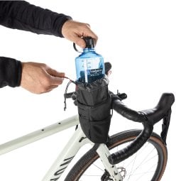 Tatonka Stem Pouch Fahrradtasche black mit Trinkflasche darin (nicht enthalten)