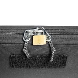 Tatonka Knife Pouch Lock BC Reißverschluss beispielhaft  mit Vorhängeschloss (nicht enthalten)
