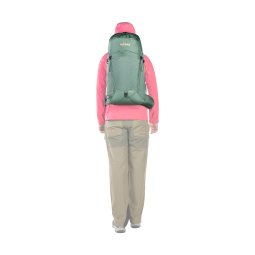 Tatonka Norix 31 Rucksack Damen beispielhaft getragen