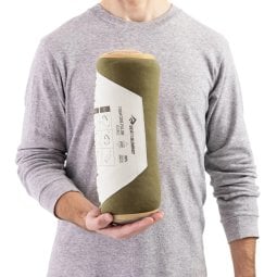 Packmaß der Größe XL des aufgerollten Sea to Summit Foam Core Reisekissens