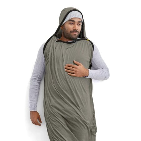 Sea to Summit Reactor Lightweight Liner mit Kapuze und Öffnungen für die Arme