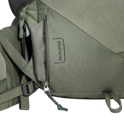 Tatonka Yukon 70+10 BC Rucksack mit eigenem Fach für die mitgelieferte Regenhülle