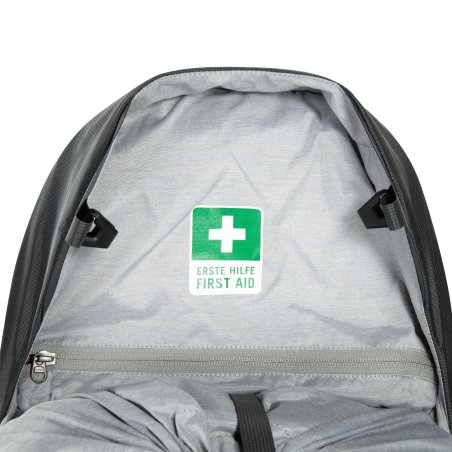 Tatonka Norix 34 Rucksack Unterseite Deckelfach mit Erste-Hilfe Zeichen
