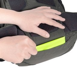 Tatonka Norix 27 Tagesrucksack mit separatem Fach für die mitgelieferte Regenhülle