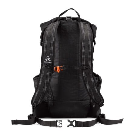 Hyperlite Mountain Gear Elevate 22 ultraleichter Tagesrucksack black Rückseite mit Schultergurten