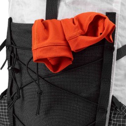 elastische Tasche am Hyperlite Mountain Gear Elevate 22 Daypack