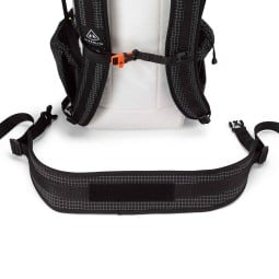 Hüfgurt am Hyperlite Mountain Gear Elevate 22 Daypack ist abnehmbar