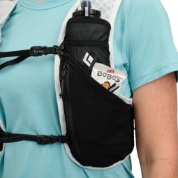 Black Diamond Distance 6 Hydration Vest mit diversen kleinen Taschen vorne