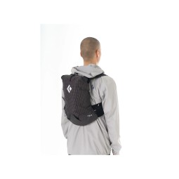 Black Diamond Distance 8 Backpack Black am Rücken getragen