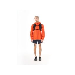 Black Diamond Distance 15 Backpack Vorderansicht mit breiten Schulterträgern