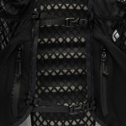 Detailansicht Rückensystem des Black Diamond Distance 15 Backpacks