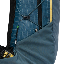 Black Diamond Pursuit 25 Tagesrucksack Seitentaschen und Kompressionsriemen