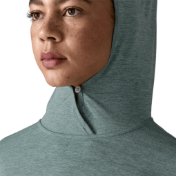 Nouveau Green - Blue Sage X-Dye mit verschließbarer Kapuze